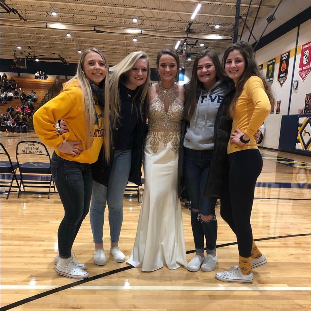 Cream/gold prom dress